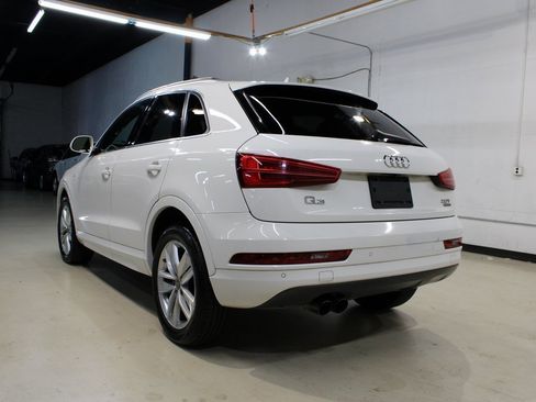 Used 2018 Audi Q3 2.0T Premium Plus w/ Premium Plus Package image 4