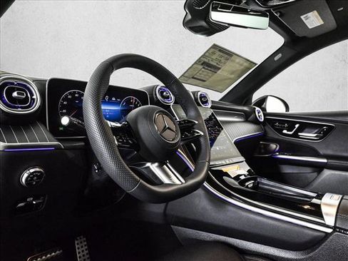 New 2026 Mercedes-Benz GLC 350e 4MATIC image 10