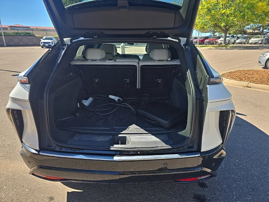 Used 2024 Cadillac Lyriq Luxury w/ LPO, Floor Liner Package AWD/4WD image 13