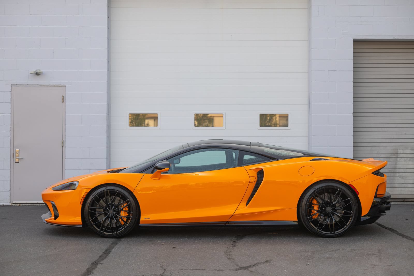 Used 2025 McLaren GTS RWD image 8