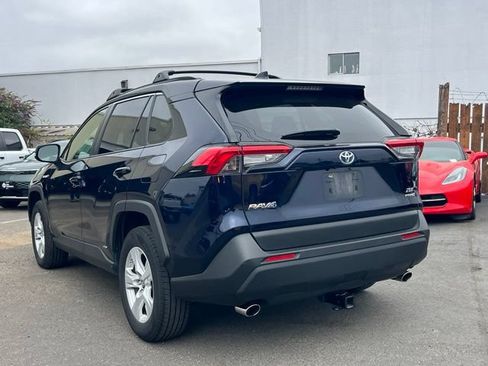 Used 2019 Toyota RAV4 XLE w/ Convenience Package AWD/4WD image 7