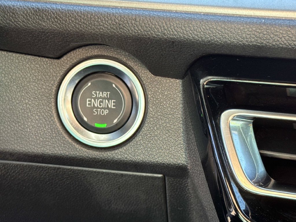 Used 2025 Chevrolet Traverse LT w/ Enhanced Driving Package FWD image 24
