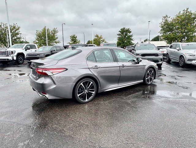 Used 2018 Toyota Camry XSE FWD image 12
