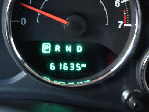 Used 2015 Jeep Wrangler Sahara w/ Connectivity Group image 32