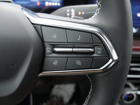 New 2026 Chevrolet Traverse Z71 w/ Enhanced Driving Package image 14