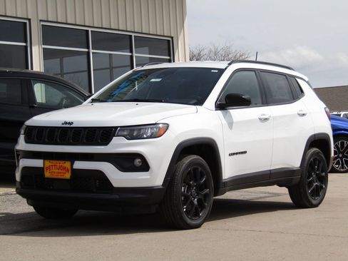 New 2026 Jeep Compass Latitude AWD/4WD image 12