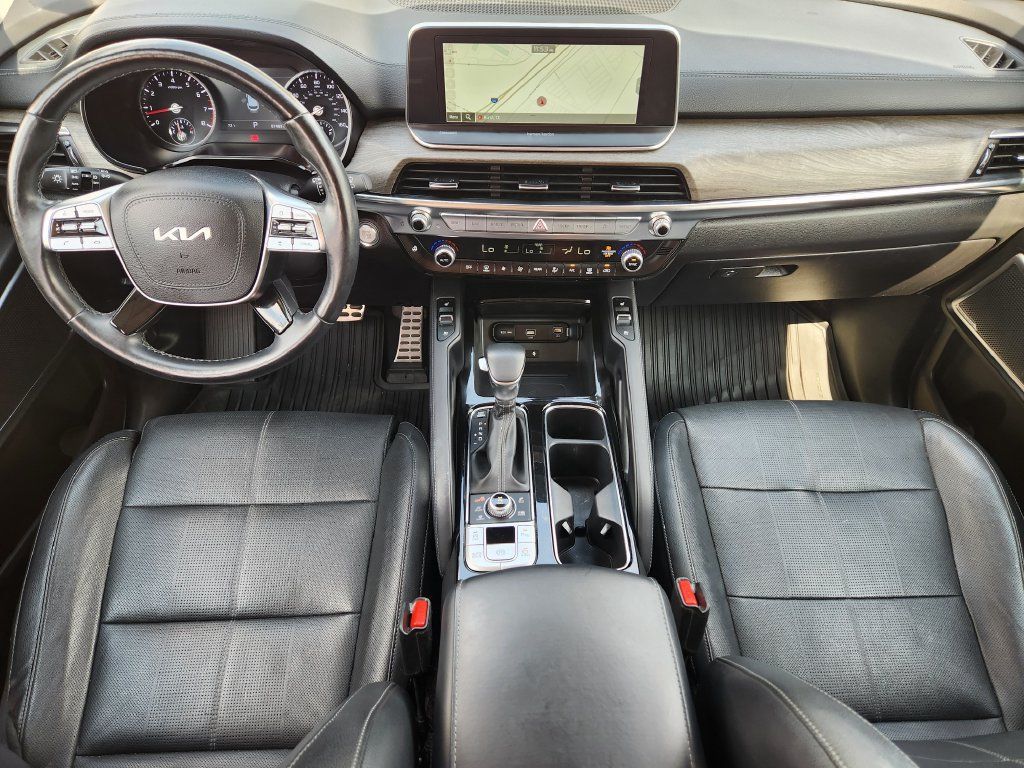 Used 2022 Kia Telluride SX w/ Nightfall Edition Package AWD/4WD image 5