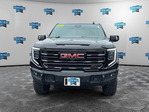 Used 2023 GMC Sierra 1500 AT4X image 8
