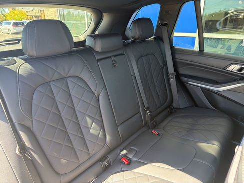 Used 2024 BMW X5 xDrive40i w/ Premium Package AWD/4WD image 24