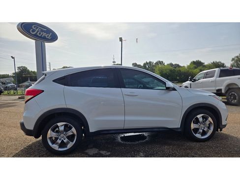 Used 2022 Honda HR-V LX image 5