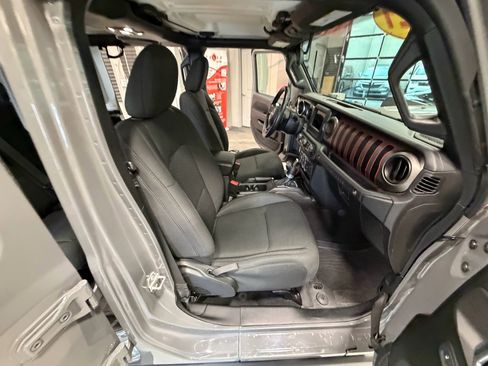Used 2021 Jeep Wrangler Unlimited Sport AWD/4WD image 44