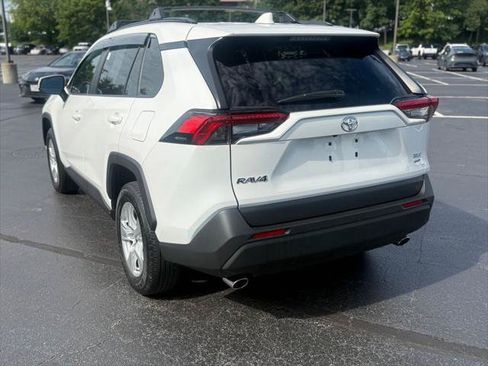 Certified 2020 Toyota RAV4 XLE w/ Convenience Package AWD/4WD image 6