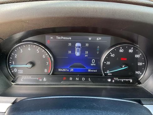 Used 2022 Ford Explorer XLT w/ Equipment Group 202A RWD image 41