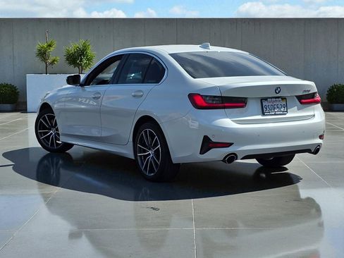 Used 2021 BMW 330i Sedan w/ Driving Assistance Package image 9