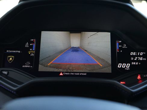 Used 2018 Lamborghini Huracan LP 580-2 RWD image 8