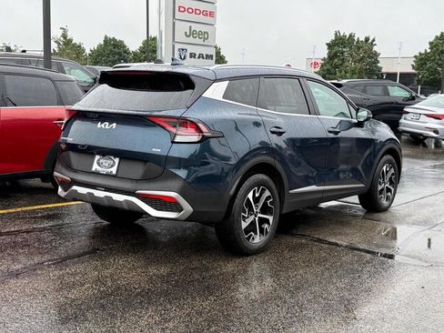Used 2025 Kia Sportage EX AWD/4WD image 3