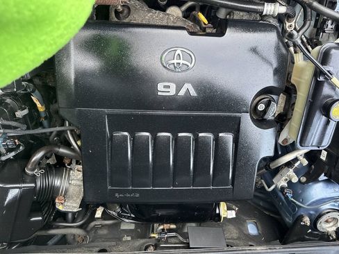 Used 2009 Toyota RAV4 4WD V6 w/ Tow Prep Pkg image 17