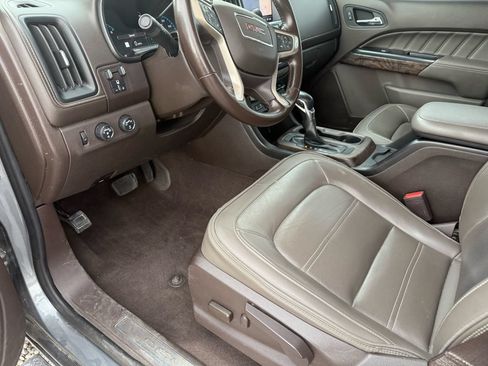 Used 2022 GMC Canyon Denali AWD/4WD image 29