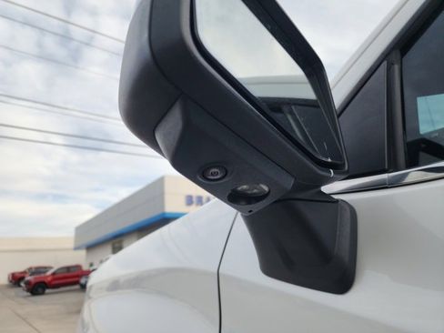 Used 2024 Chevrolet Silverado 1500 High Country image 13