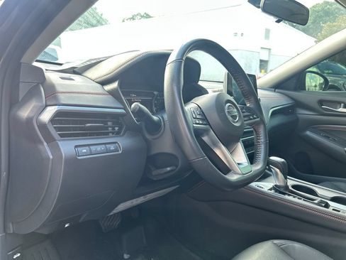 Used 2022 Nissan Altima 2.5 SR AWD/4WD image 10