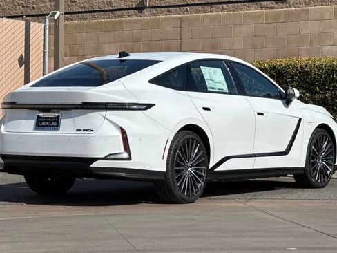 New 2026 Lexus ES 350e w/ Accessory Package (Z1) FWD image 4