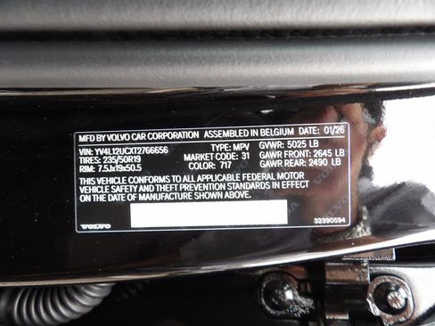 New 2026 Volvo XC40 B5 Plus w/ Protection Package Premier image 32