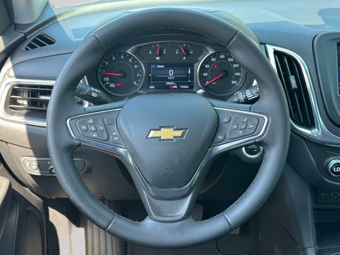 Used 2024 Chevrolet Equinox LT AWD/4WD image 15