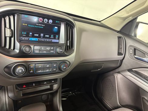 Used 2016 Chevrolet Colorado LT AWD/4WD image 17