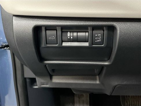 Used 2025 Subaru Forester Limited image 10