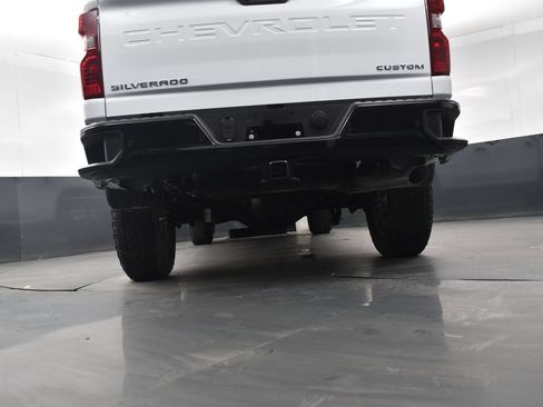 New 2026 Chevrolet Silverado 2500 Custom w/ Custom Value Package AWD/4WD image 15
