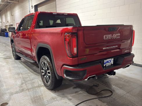 Used 2024 GMC Sierra 1500 AT4 w/ Technology Package image 3