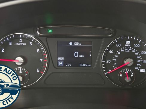 Used 2019 Kia Sorento S AWD/4WD image 11