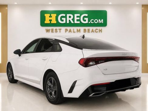 Used 2024 Kia K5 LXS FWD image 2