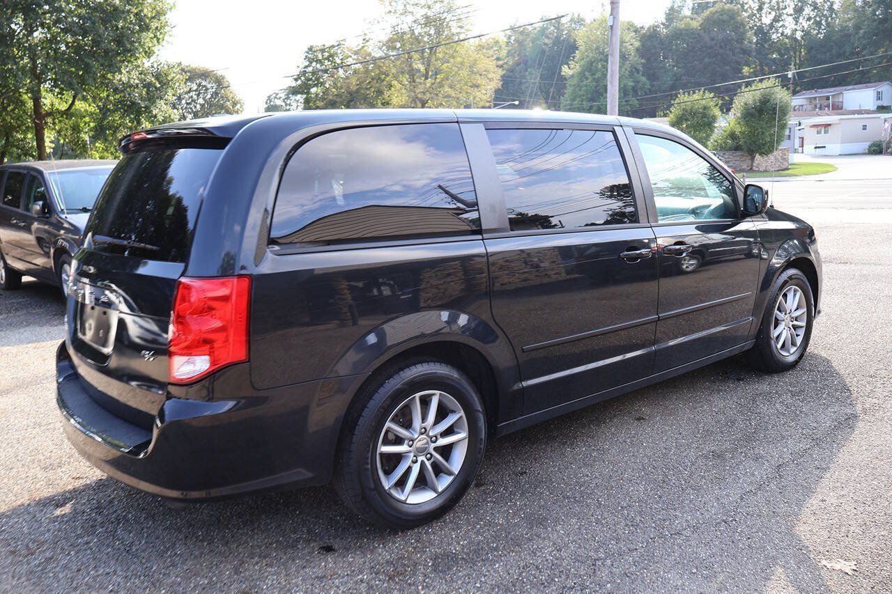 Used 2014 Dodge Grand Caravan R/T w/ Driver Convenience Group FWD image 8