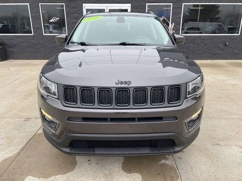 Certified 2019 Jeep Compass Latitude AWD/4WD image 2