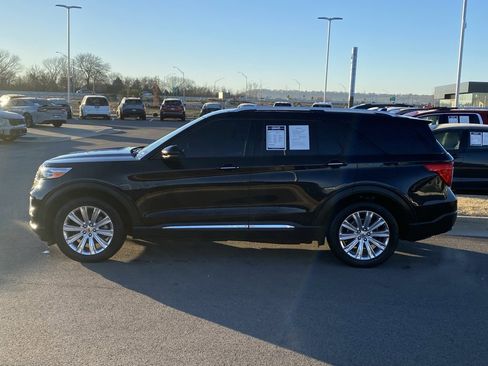 Used 2020 Ford Explorer Limited w/ Class III Trailer Tow Package image 4