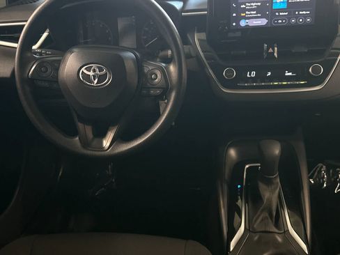 Used 2025 Toyota Corolla LE FWD image 15