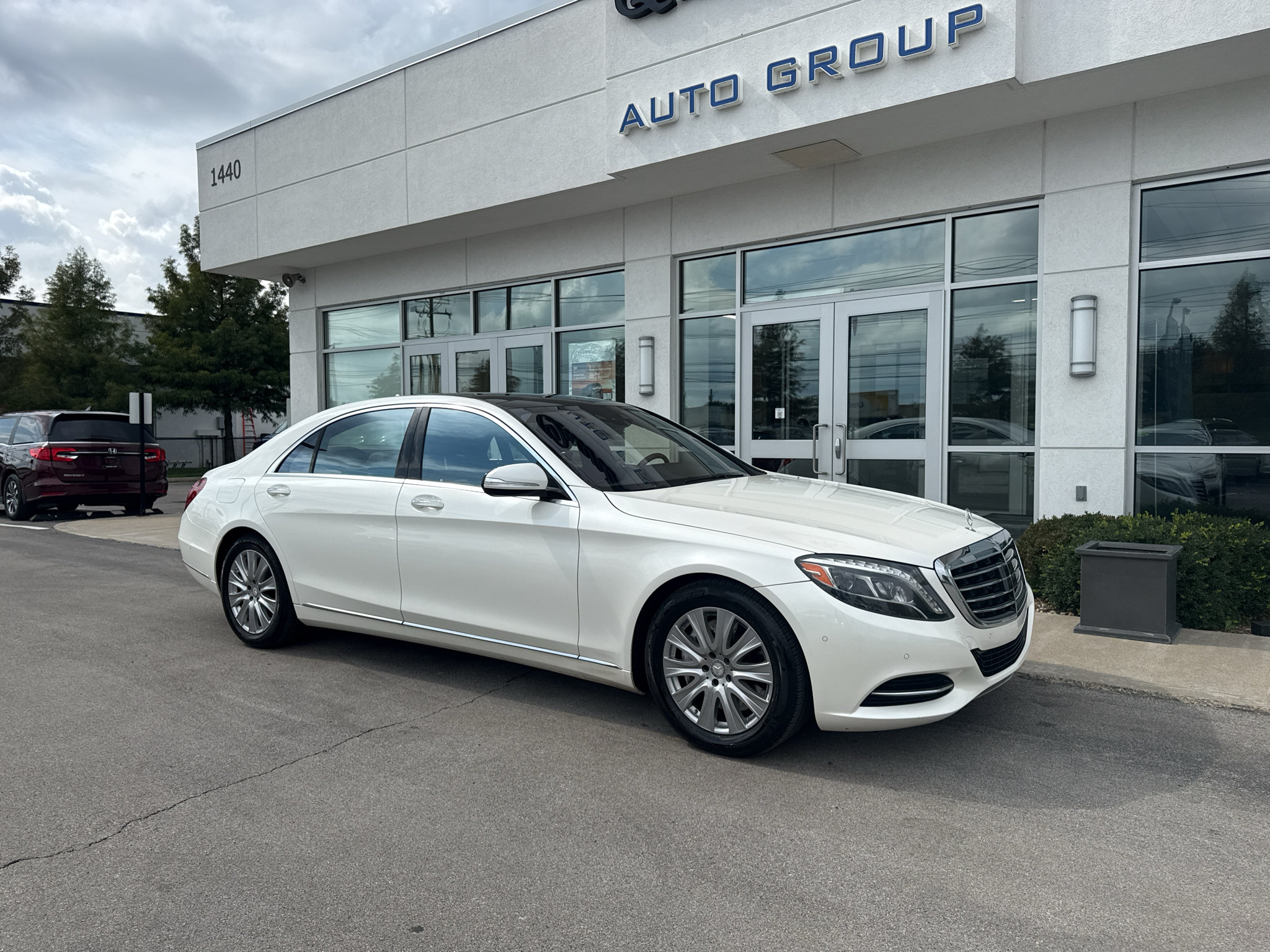 Used 2014 Mercedes-Benz S 550 Sedan image 1