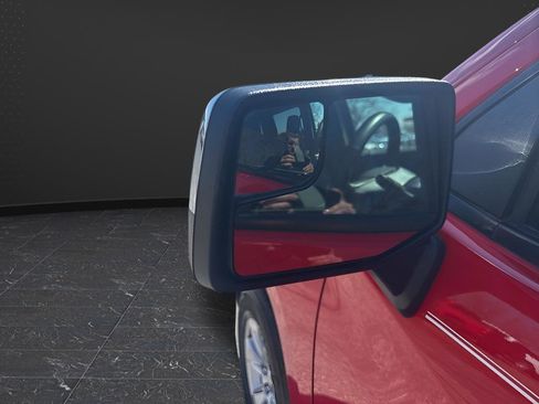 Used 2023 Chevrolet Silverado 1500 LT AWD/4WD image 33