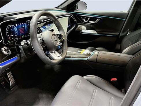 New 2026 Mercedes-Benz E 53 AMG e 4MATIC Sedan image 5