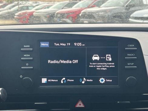 Certified 2025 Hyundai Elantra Sport FWD image 30