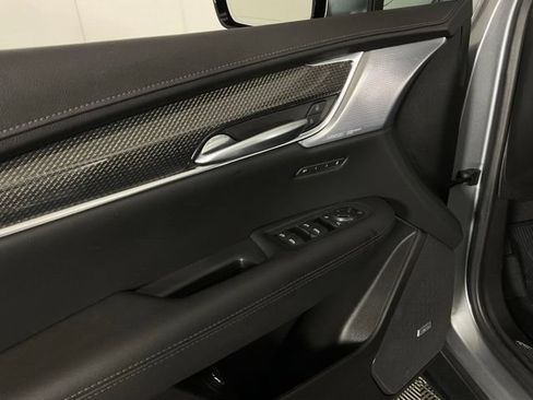 Used 2026 Cadillac XT5 Sportv w/ LPO, Floor Liner Package AWD/4WD image 24
