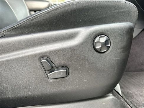 Used 2017 Jeep Grand Cherokee Limited w/ Trailer Tow Group IV image 31