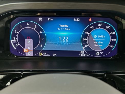 Used 2025 Volkswagen Atlas Cross Sport SE image 19