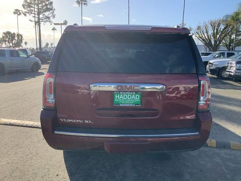 Used 2020 GMC Yukon XL Denali image 6