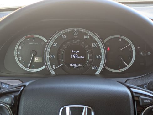 Used 2016 Honda Accord Touring image 23