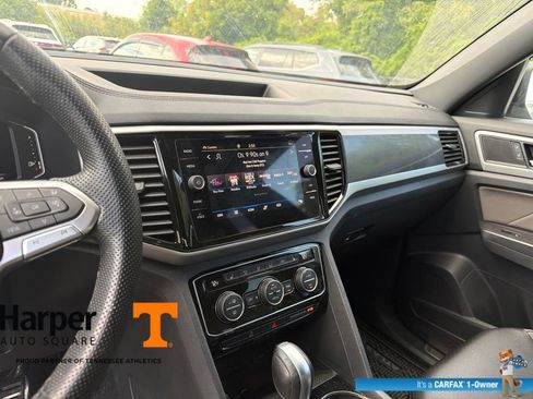 Used 2023 Volkswagen Atlas Cross Sport SEL R-Line AWD/4WD image 15