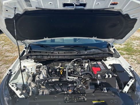 Used 2025 Nissan Altima 2.5 SV image 33