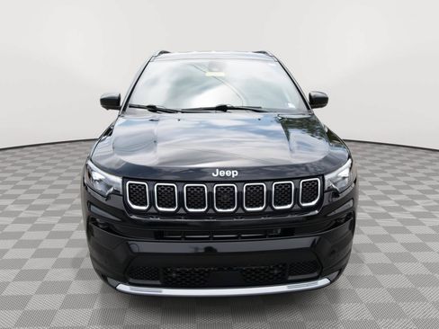 Used 2023 Jeep Compass Limited w/ Elite Group AWD/4WD image 2