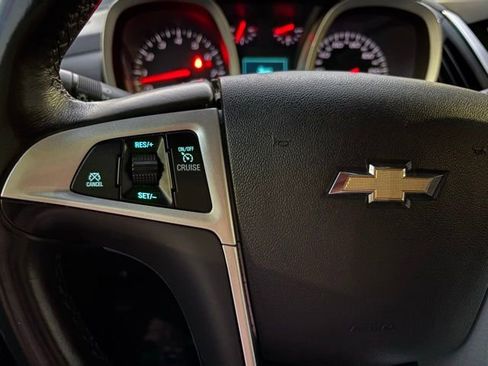 Used 2015 Chevrolet Equinox LT image 18